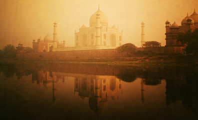 Fototapeta na wymiar Golden textured picture of the Taj Mahal scenery.
