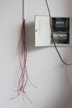 Electricity cables and switchboard