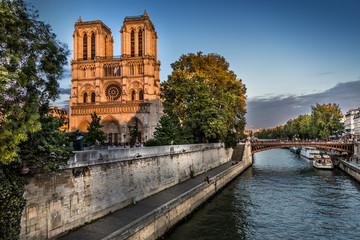Fototapeta na wymiar Notre-Dame de Paris, a medieval Catholic cathedral on the Île de la Cité in the fourth arrondissement of Paris, France. 