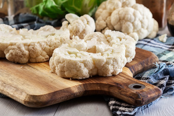 Preparation of vegetarian cauliflower steak