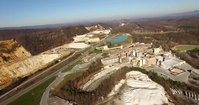 Aerial view flying toward the US Silica plant.