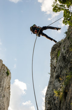 rappel down