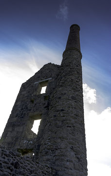 An old Cornish tin mine near Tredinnick, Cornwall, UK