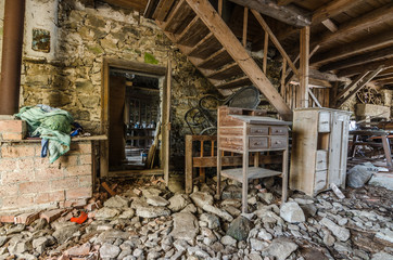 gegenstaende aus holz in haus am see