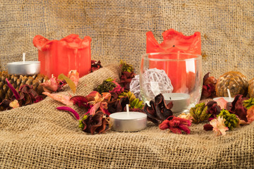 Свечи и украшения