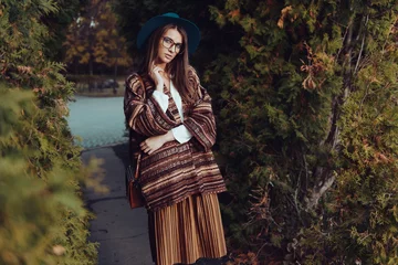 Foto auf Glas Hipster-Frau mit Brille © Andrey Kiselev