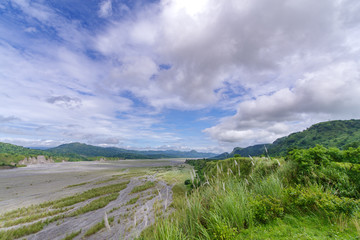 Cloudy sky in Mt. Pinatubo, Capas