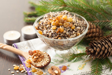 Christmas porridge and the ingredients for its preparation