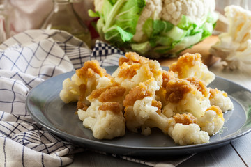 Vegetarian cooked cauliflower with bread crumb