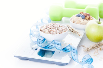Electronic kitchen scale with healthy food