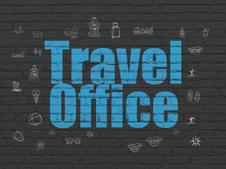 Obraz premium Travel concept: Painted blue text Travel Office on Black Brick wall background with Hand Drawn Vacation Icons
