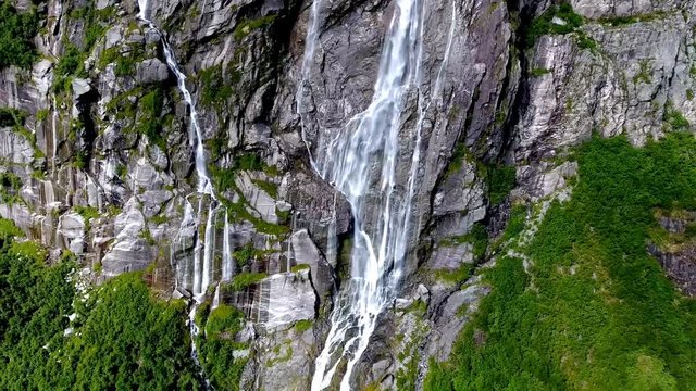 View of the magnificent waterfall of Vinnufossen.
