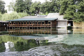 Fototapeta premium tourist boats in the springs of lake ohrid