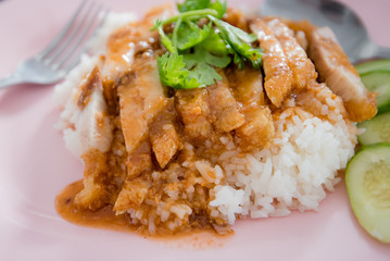 Hong Kong-style roast pork, roast pork, Thai roasted crispy pork, Thai food