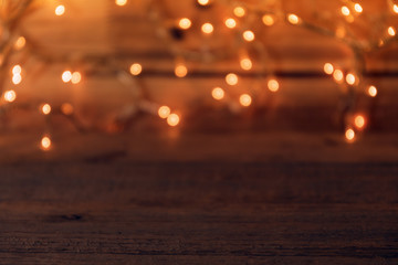 Weihnachtlicher Hintergrund, neutral, Holz und Lichter