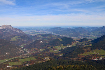 Fototapeta na wymiar Blick auf das Salzburger Land vom Kehlsteinhaus