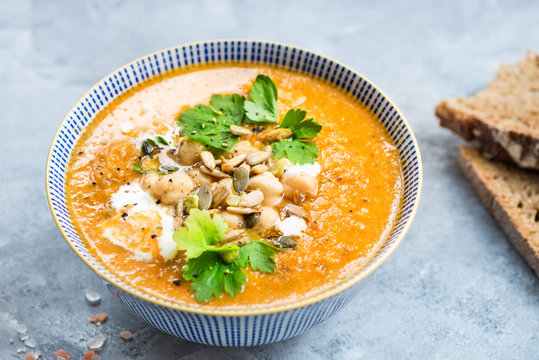 Vegetarian Soup from carrots, tomatoes, brocolli and chickpeas
