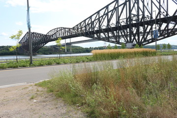 Quebec bridge