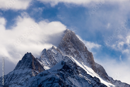 "Flowing clouds" Stockfotos und lizenzfreie Bilder auf Fotolia.com