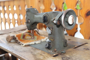 The old sewing machine