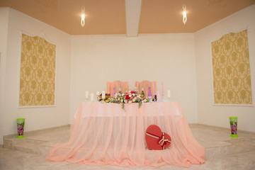 Festive wedding table interior design in pink tones