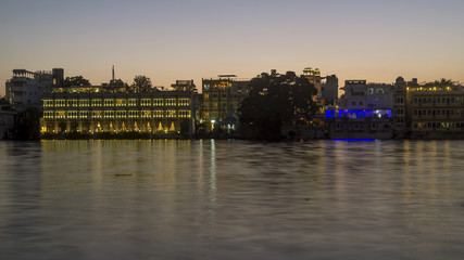 Fototapeta premium Lake Pichola by night, Udaipur, Rajasthan, India