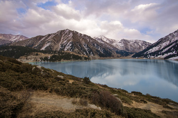 Fototapeta na wymiar panorama of the glacial lake, Big Almaty Lake, Kazakhstan, Almaty