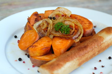 Oberländer Wurst mit Süsskartoffeln