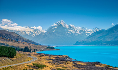 Mount Cook and lake Pukaki. Otago, New Zealand - obrazy, fototapety, plakaty