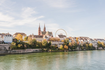 Basel, Stadt, Altstadt, Altstadthäuser, Grossbasel, Münster, Kirche, Pfalz, Rhein, Rheinufer, Herbst, Herbstmesse, Basel-Stadt, Schweiz