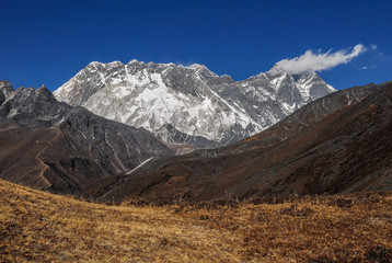 Nepal Nuptse Everest Lhotse peaks