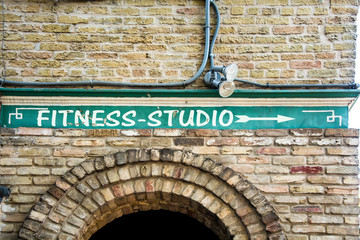 Schild 299 - Fitness-Studio