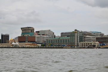 Naklejka premium ブルネイ・ダルエスサラーム バンダルスリブガワン カンポン・アイール 水上集落 Negara Brunei Darussalam Bandar Seri Begawan Kampong Ayer