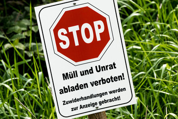 Müll abladen verboten Schild