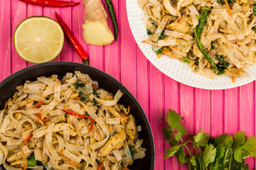 Thai Style Chicken Pad Thai With Noodles