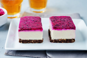 Raw vegan cashews pataya cheesecake
