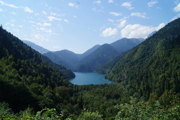 Fototapeta na wymiar Lake Ritsa, Abkhazia