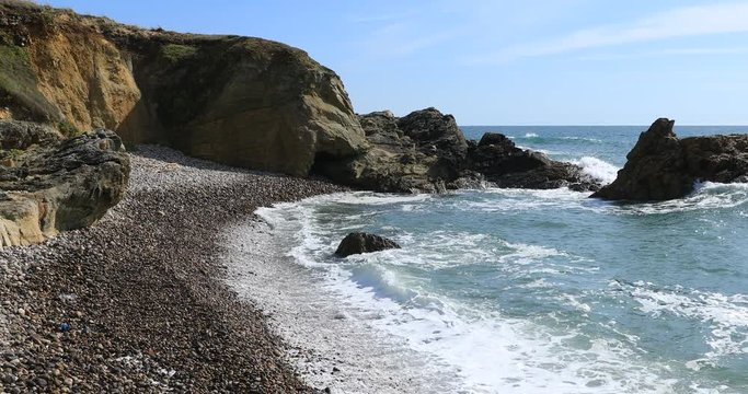 Mer agit&eacute;e sur la c&ocirc;te de Cayola aux Sables d'Olonne (Vend&eacute;e, France)