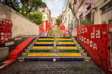 Poster Beroemde kleurrijke trappen in het stadscentrum van Rio de Janeiro, gemaakt door de Chileense kunstenaar Jorge Selaron © Donatas Dabravolskas