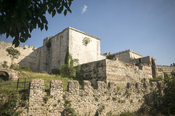 Fototapeta premium Istanbul's old city walls