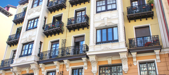 Fototapeta premium Façades / Bilbao (Espagne)