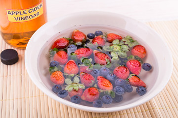 Apple cider vinegar neutralize pesticides found on fruits and vegetable