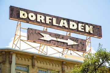 Obraz premium Schild 295 - Dorfladen