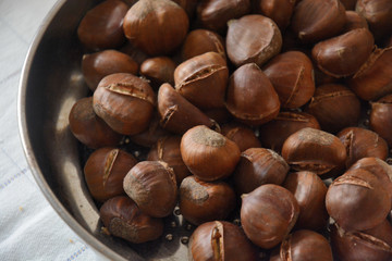 CASTAGNE ARROSTITE,CAMPANIA,SUD ITALIA.