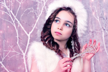 маленькая девочка - зимняя фея