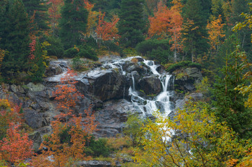 Fototapeta premium Waterfall in Tatra mountains, Poland, autumn