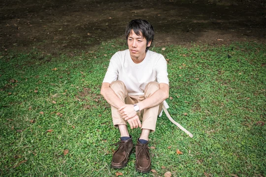 体育座りをする男性 Stock Photo Adobe Stock 体育座りをする男性 Stock Photo Adobe Stock