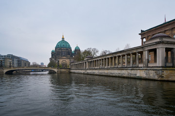 Fototapeta premium Berliner Dom Cathedral Church and Alte Nationalsgalerie museum 