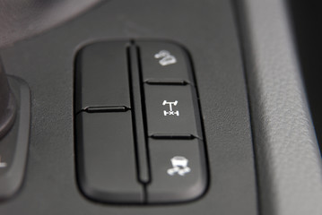 Analog transmission differential button