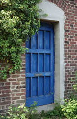 Fototapeta na wymiar Old Blue Wooden Door